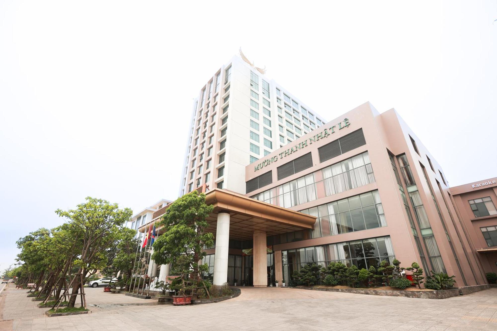 Muong Thanh Luxury Nhat Le Hotel Dong Hoi Bagian luar foto