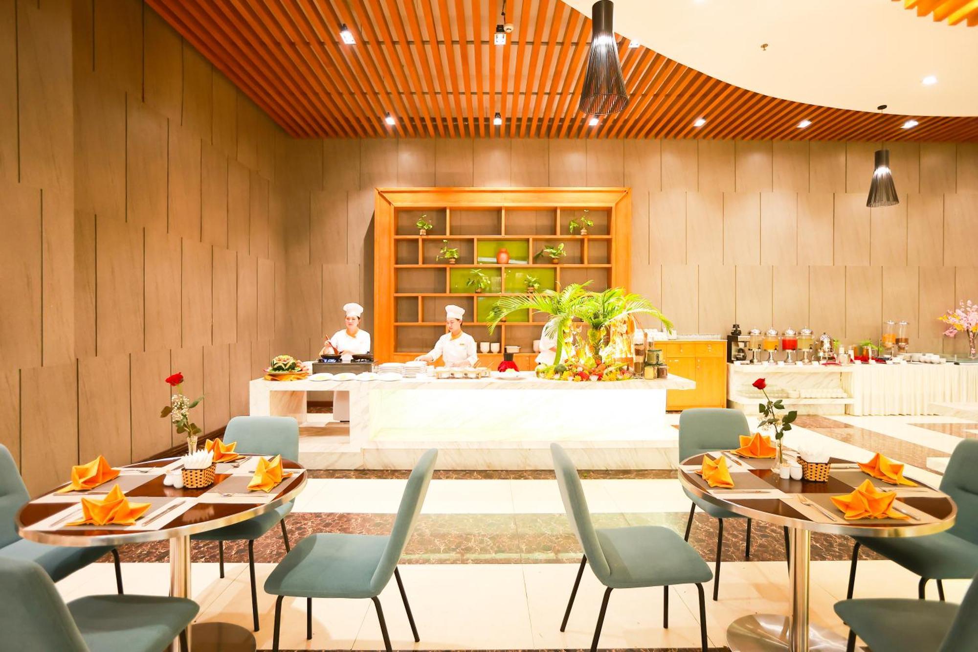 Muong Thanh Luxury Nhat Le Hotel Dong Hoi Bagian luar foto