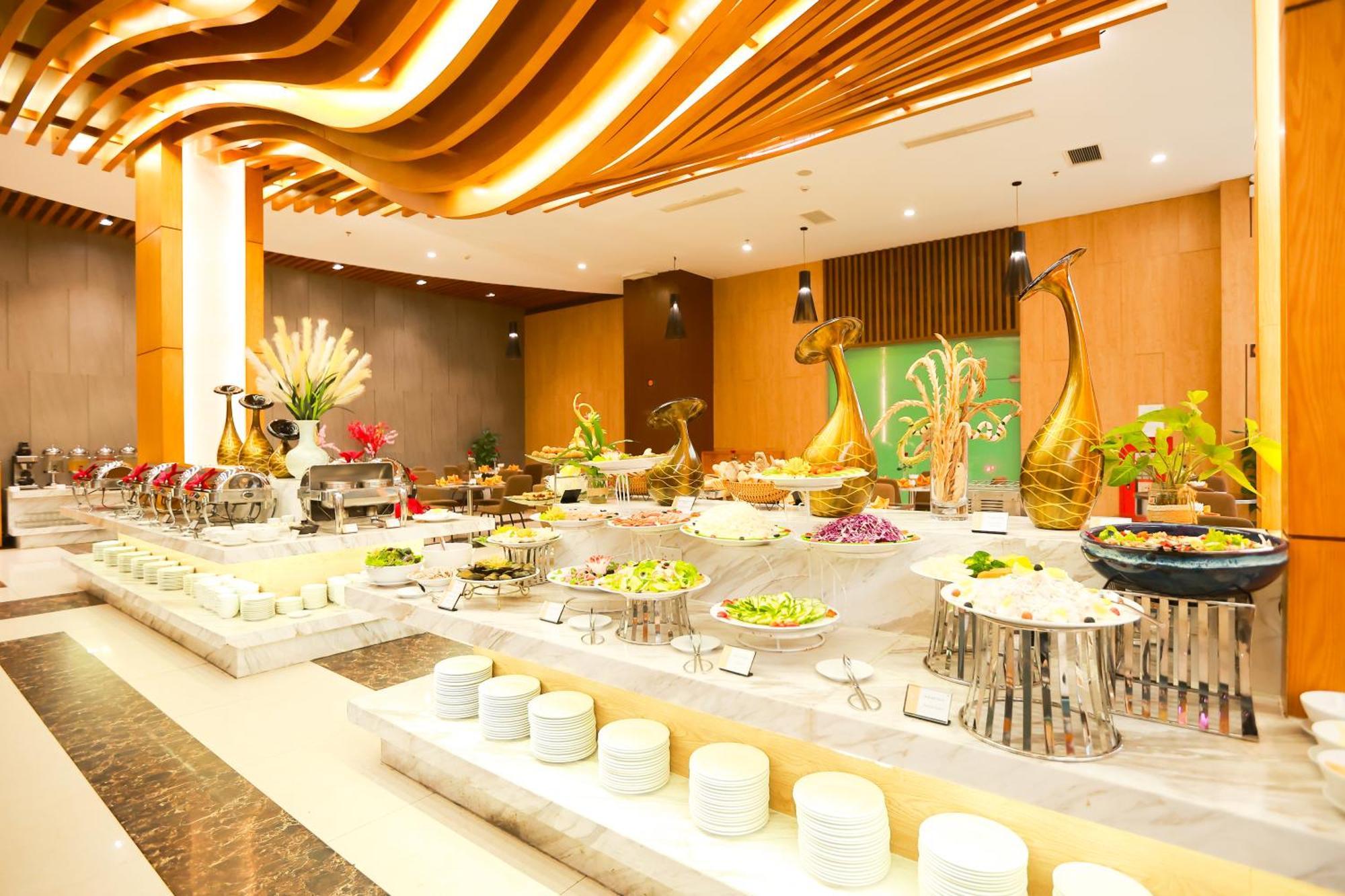 Muong Thanh Luxury Nhat Le Hotel Dong Hoi Bagian luar foto