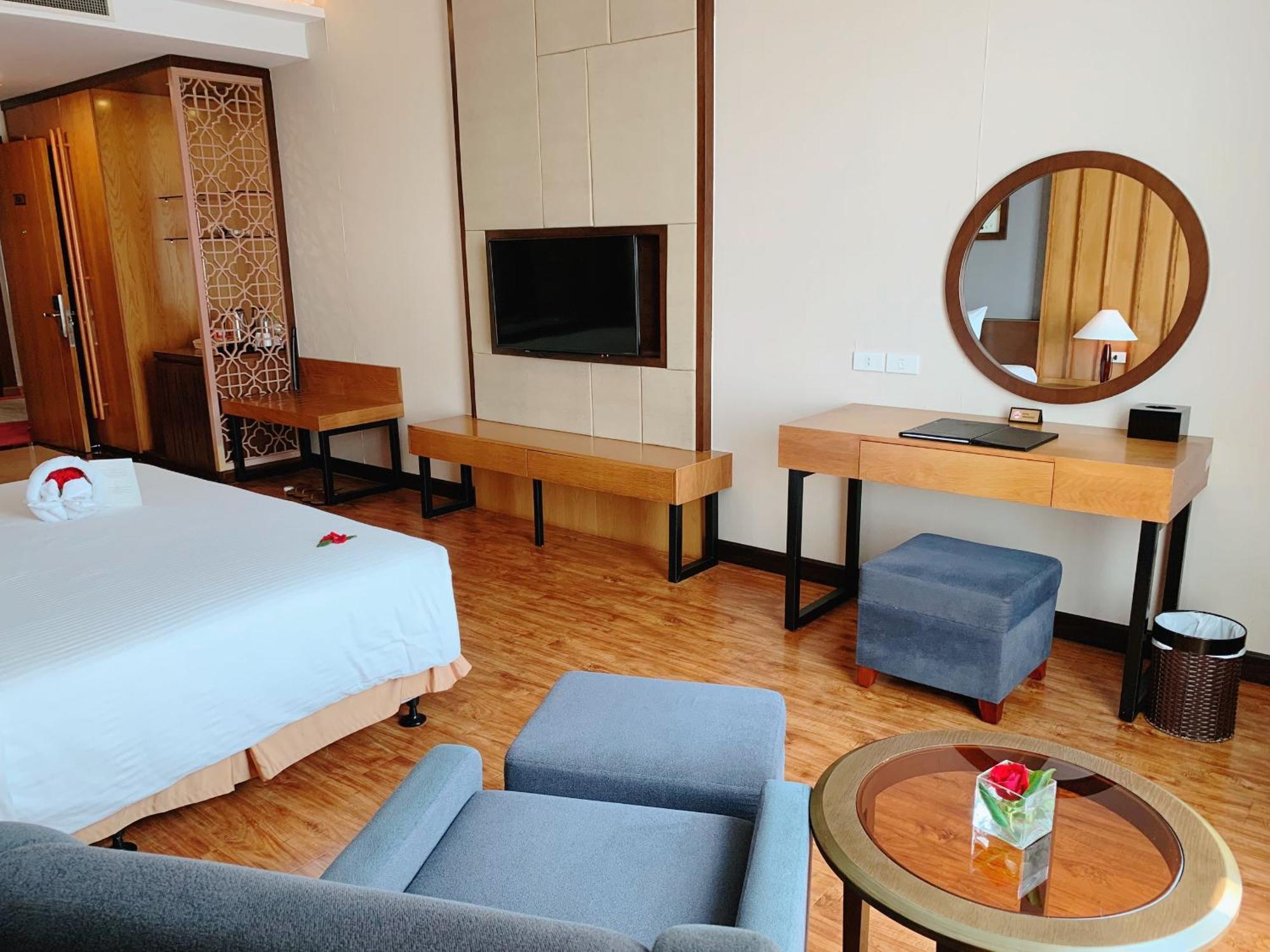 Muong Thanh Luxury Nhat Le Hotel Dong Hoi Bagian luar foto